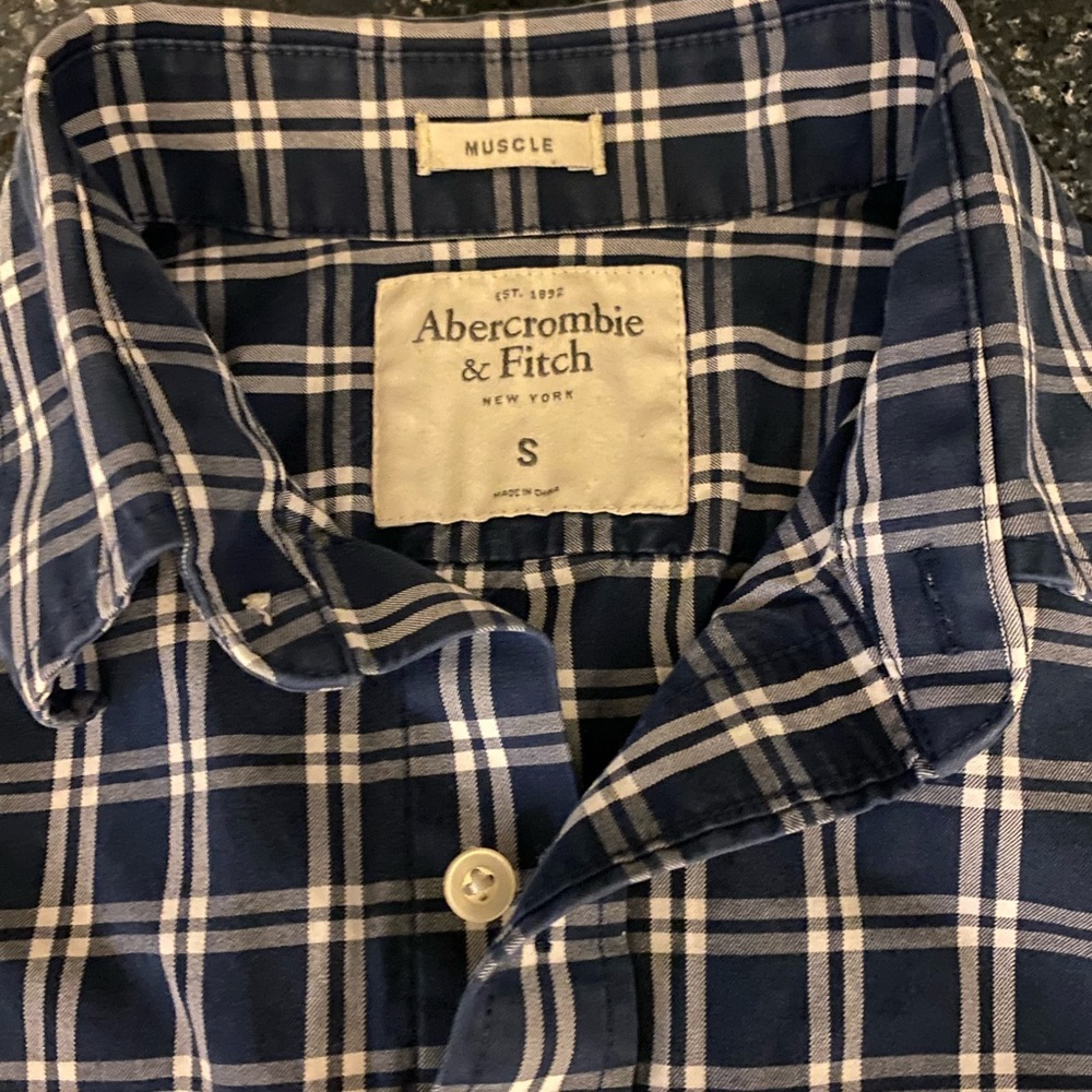 Abercrombie & Fitch Blue and White Plaid Button-Down Shirt Youth boy small